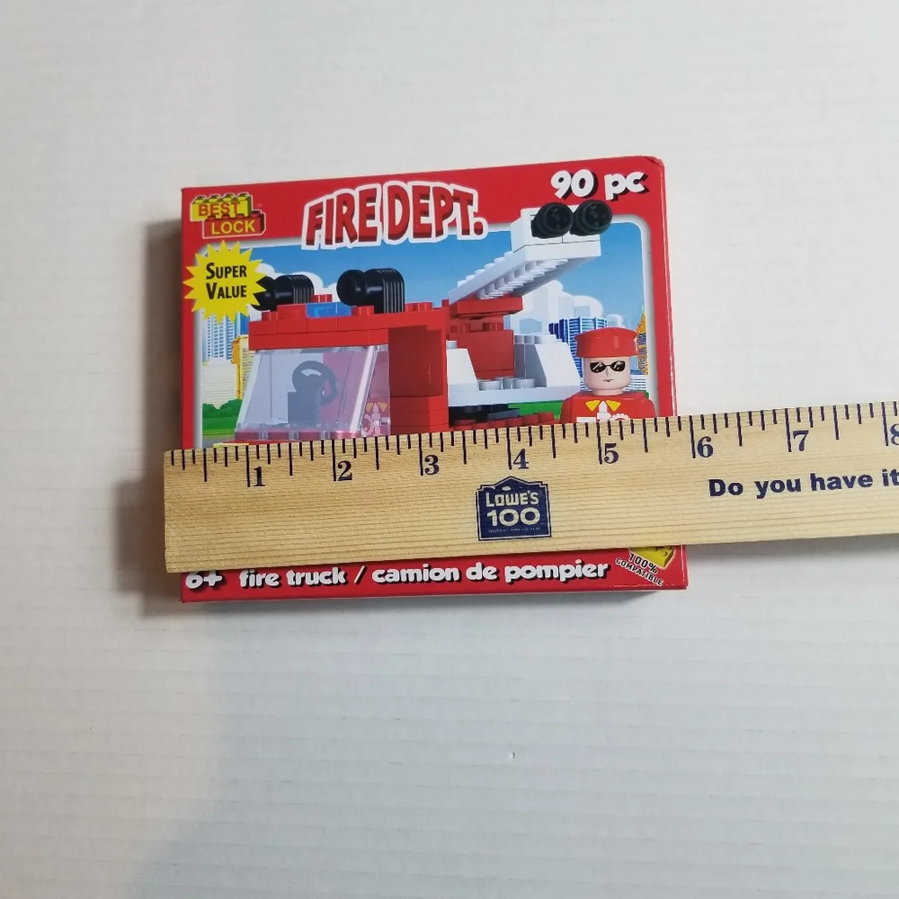 NEW IN BOX BEST LOCK LEGO COMPATIBLE FIRE DEPT. FIRE TRUCK